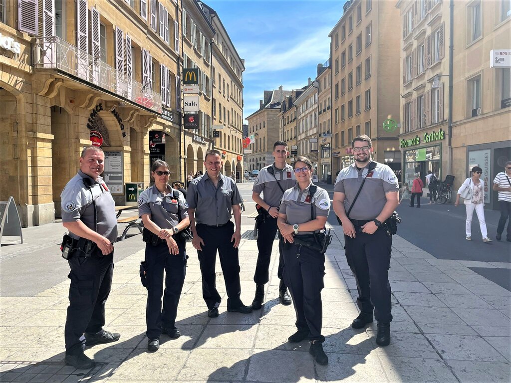 Agents de la Sécurité publique.