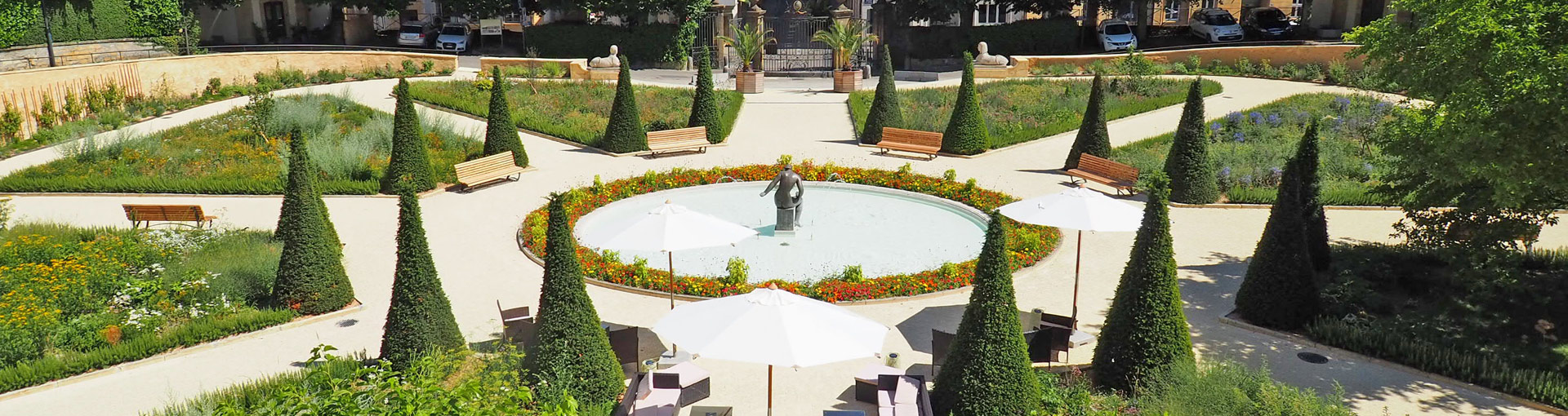 Une vue du jardin de l'Hôtel DuPeyrou