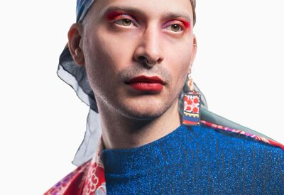 Performance de Fran : Dieu ressemble vaguement à quelqu'un-e que je connais